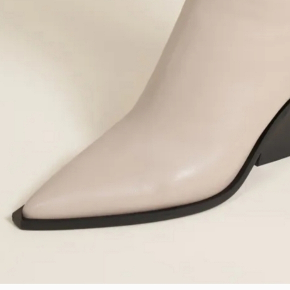 A. EMERY  Odin boots size 6.5 - Picture 3 of 16